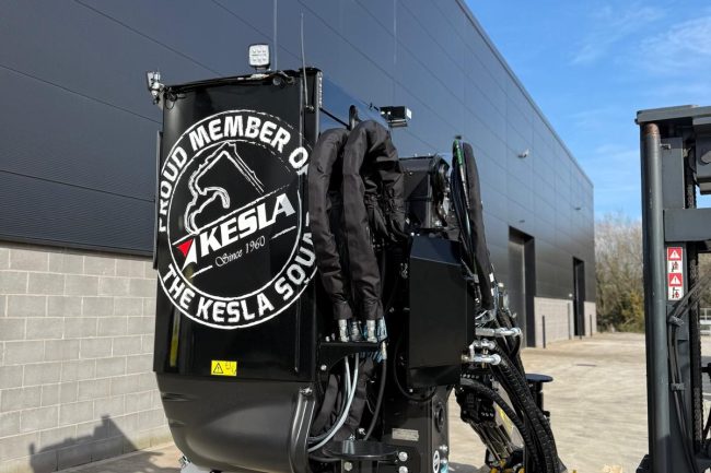 KESLA timber crane with top-seat operator position